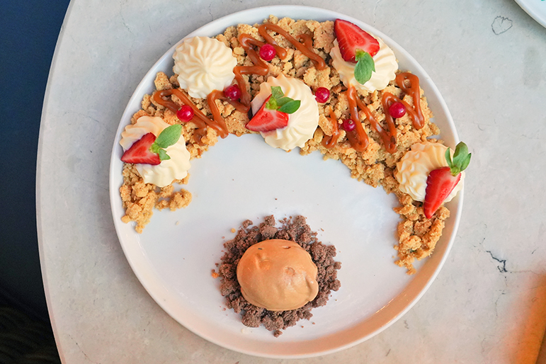 TUZLU KARAMELLİ CRUMBLE